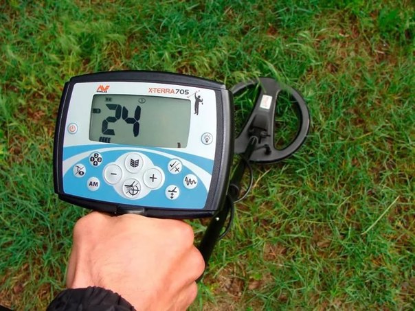 Minelab X-Terra 705 review – package set, characteristics, settings